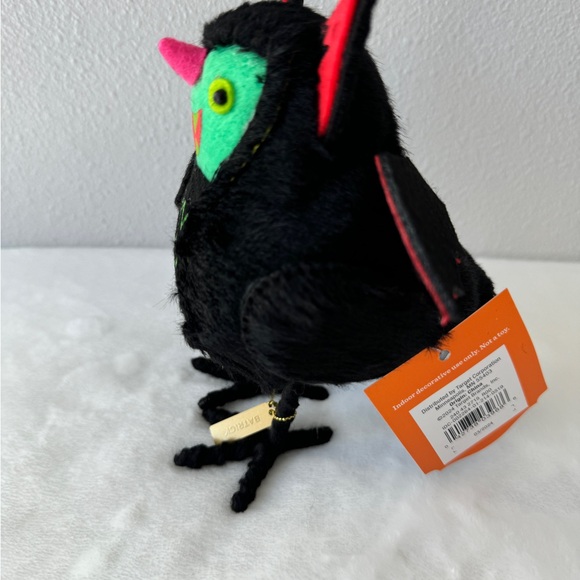 New 2024 Featherly ‘Batrick’ Felt Bird Halloween fegurine - Picture 2 of 4